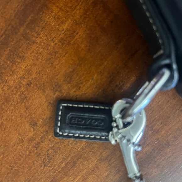 Coach Hampton Black Leather Crossover Bag - Picture 3 of 3